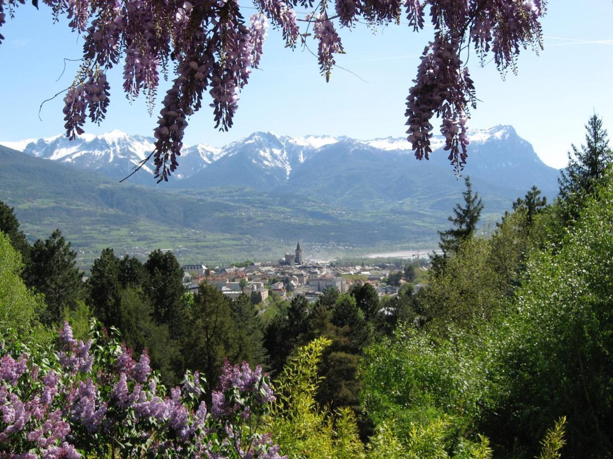 Le Vieux Chalet Bed & Breakfast